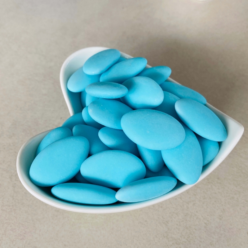 Confetti artigianali azzurri al cioccolato